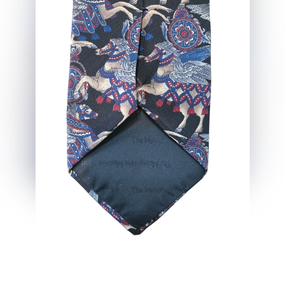 Vtg The Metropolitan Museum of Art Silk Tie Mythical Pegasus Medieval Pattern - Picture 5 of 8